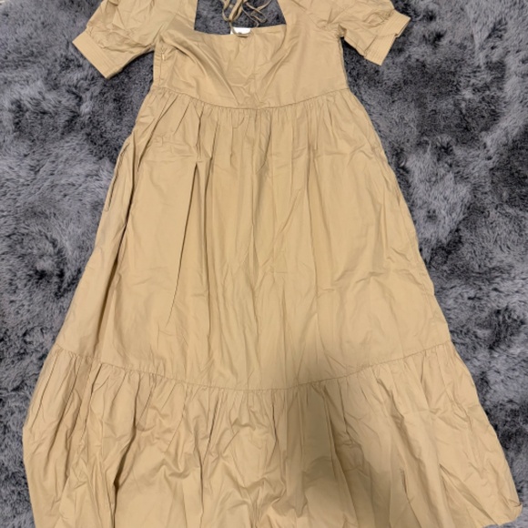 Balloon Midi Dress - Picture 2 of 11